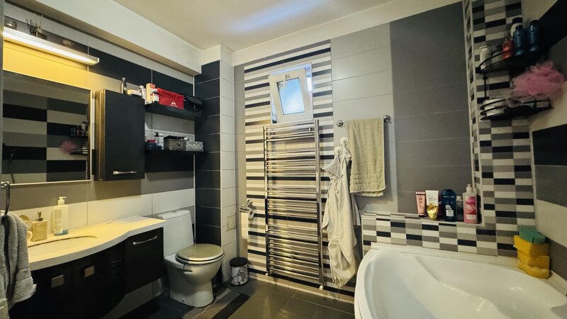 Popesti, Drumul Fermei, loc parcare si terasa 15 mp,